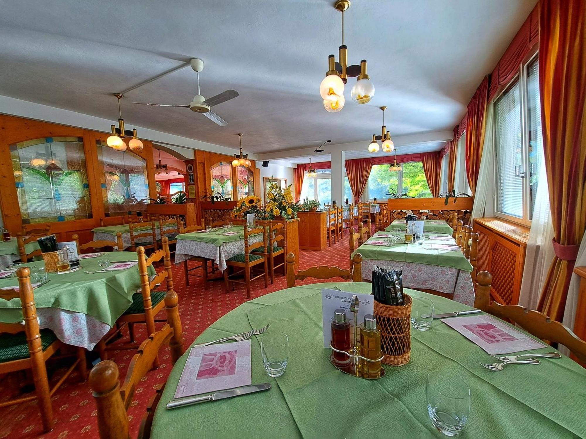 Lake&Nature Hotel Gloria 莫尔韦诺 外观 照片